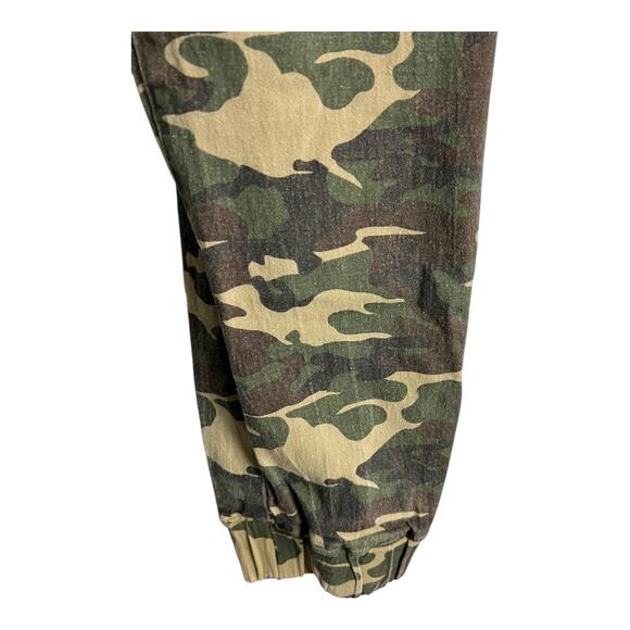 Almost Famous Pants Women's Large Green Camo Cargo Joggers Stretch Cotton - Picture 3 of 6